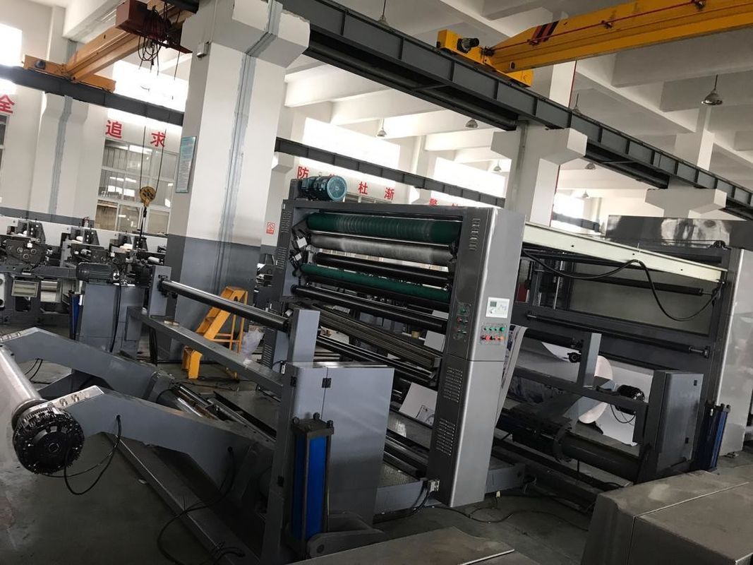 वाइड रेंज पेपर कार्टन फ्लेक्स प्रिंटिंग मशीन 380V 3pH 50Hz पावर सप्लाई और 7 रंगों के साथ