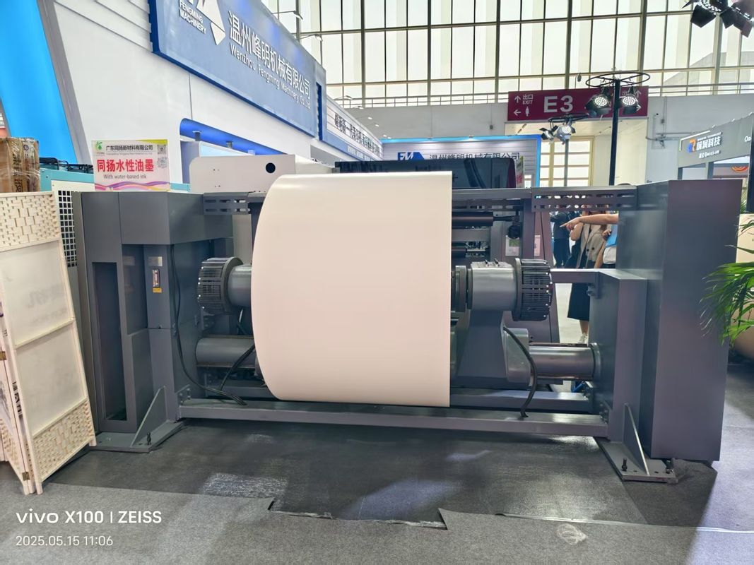 पावर सप्लाई 380V50Hz कार्टन बॉक्स फ्लेक्सो प्रिंटिंग मशीन की विशेषता गति 300 Mmin लचीली पैकेजिंग प्रिंटिंग के लिए एकदम सही