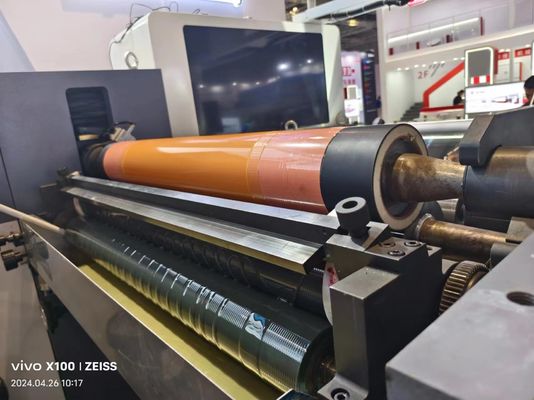 ऑटो लोडिंग और अनलोडिंग सिस्टम के साथ आस्तीन प्रकार फ्लेक्सो प्रिंटिंग मशीन